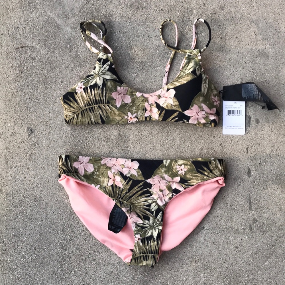 NWT Volcom Girls Two Piece Swimsuit